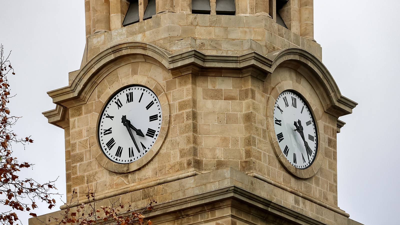 Daylight saving starts Sunday: check your phone, PC and clocks