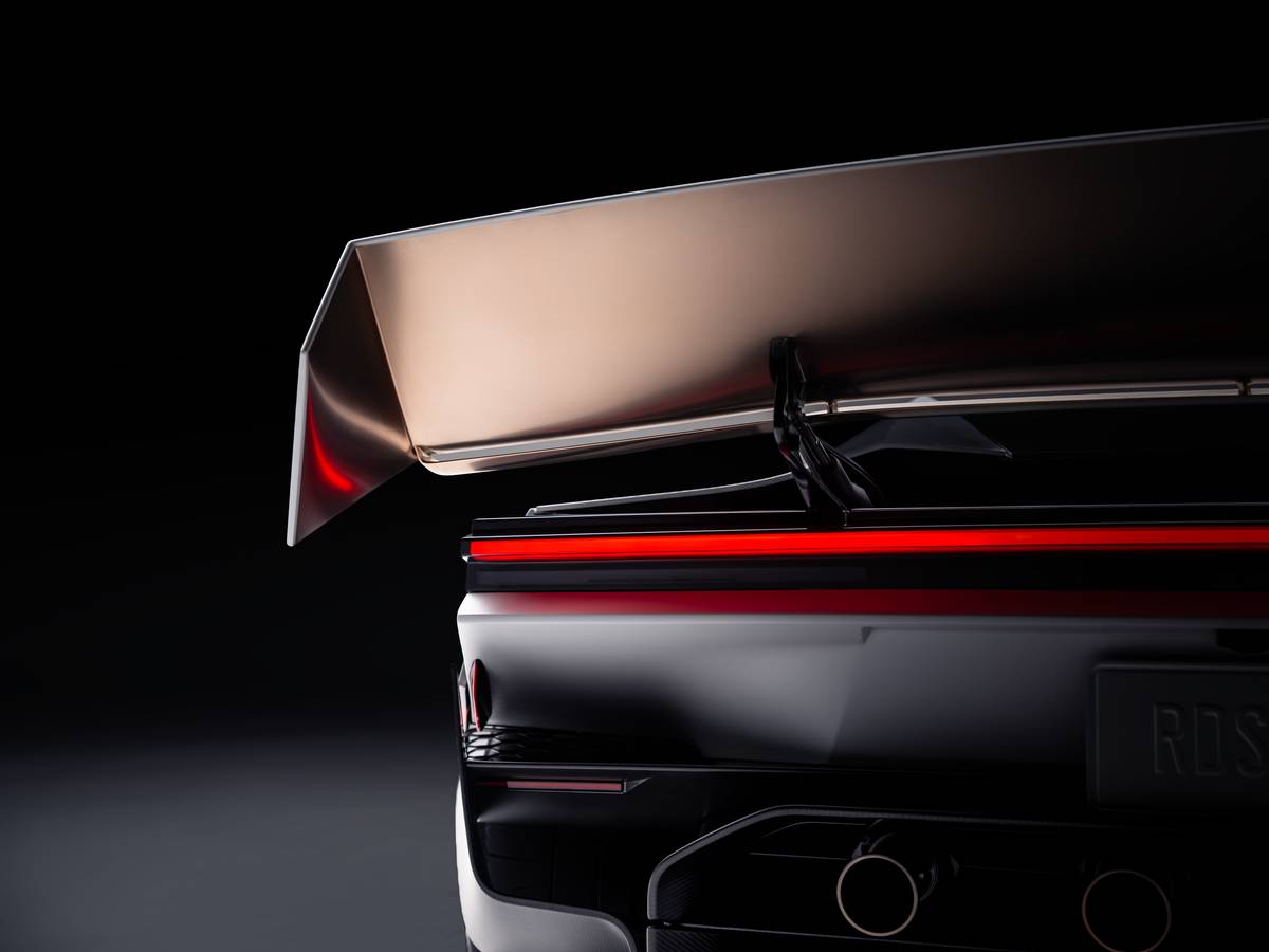 Tesla Roadster specs, trim by trim, vs the 2017 promise