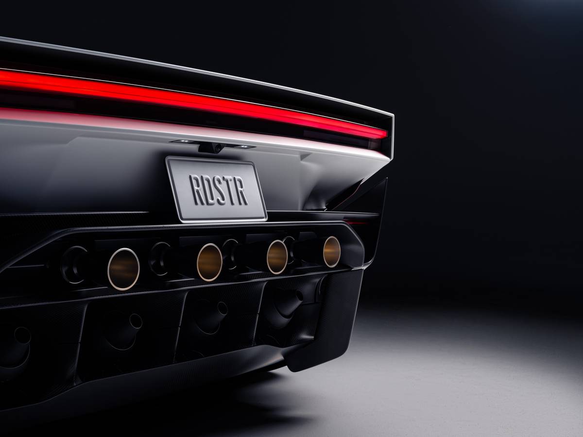 Tesla Roadster specs, trim by trim, vs the 2017 promise
