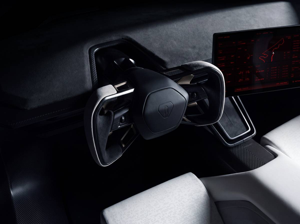 Tesla Roadster specs, trim by trim, vs the 2017 promise