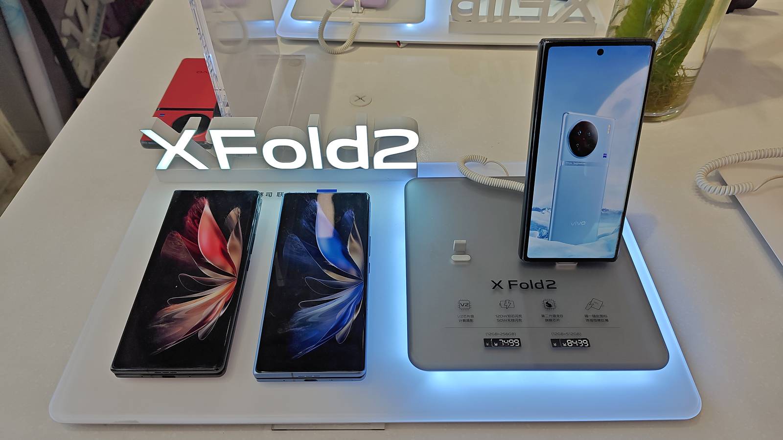 vivo takes its X Fold6 foldable global with a 6,900 mAh battery